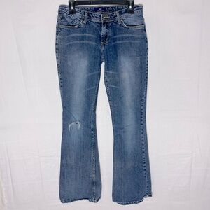 Vintage Warehouse One Med Wash Low Rise Flare Leg Jeans 28